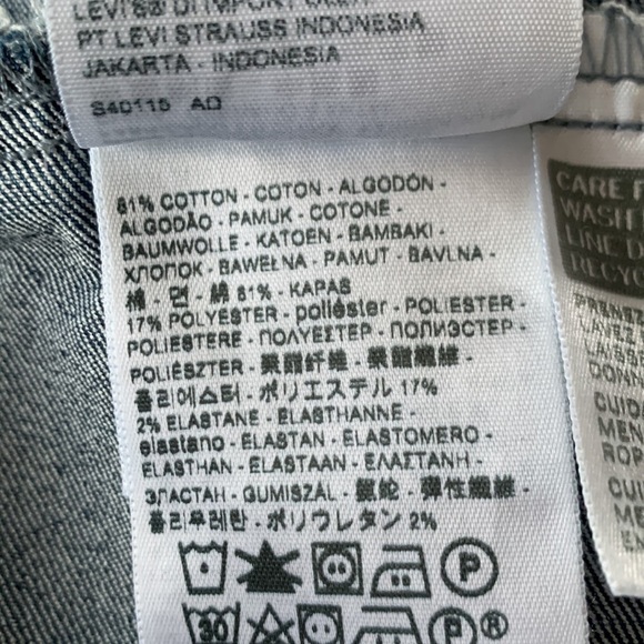 Levi’s Women’s Trucker Jean Jacket in Dark Denim Stretch S40117 Size Small - Picture 9 of 13